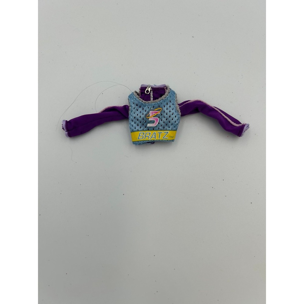 Bratz splay Sportz 5th Edition Skiing Yasmin shirt top